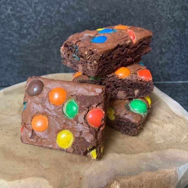 WoWenzo Brownies M&M