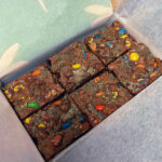 WoWenzo Brownies M&M 6